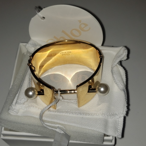 Chloe Jewelry - Chloe cuff bracelet with glass pearls NWT